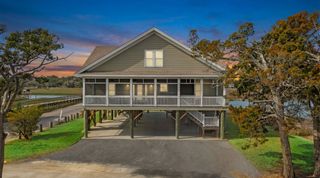 187 Myrtle Ave., Pawleys Island, SC 29585