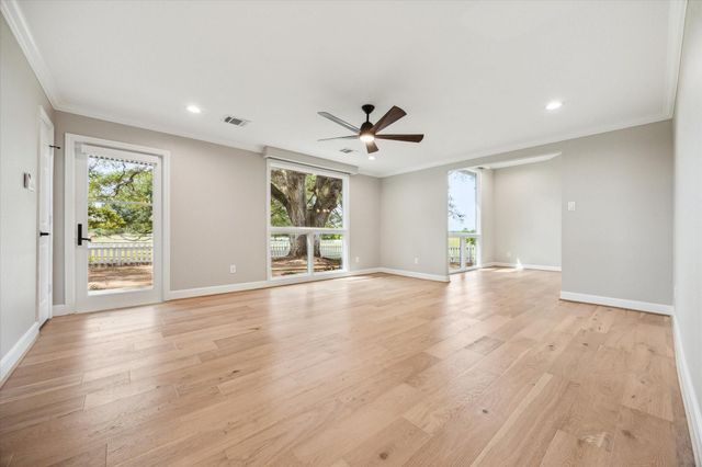 3834 Fm 949, Cat Spring, TX 78933