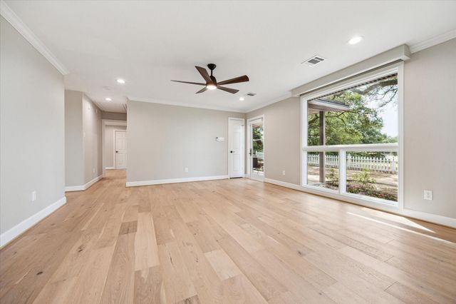 3834 Fm 949, Cat Spring, TX 78933