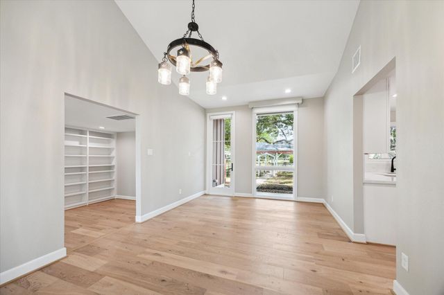 3834 Fm 949, Cat Spring, TX 78933