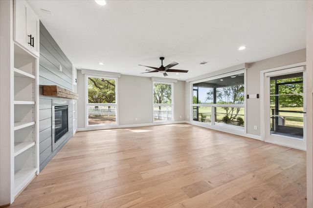 3834 Fm 949, Cat Spring, TX 78933