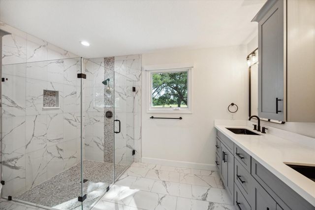 3834 Fm 949, Cat Spring, TX 78933