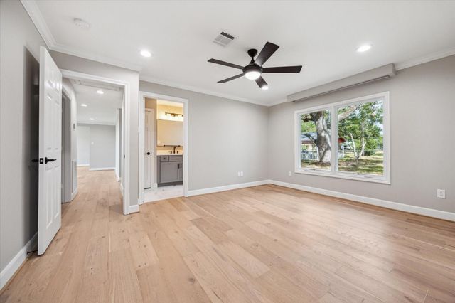 3834 Fm 949, Cat Spring, TX 78933