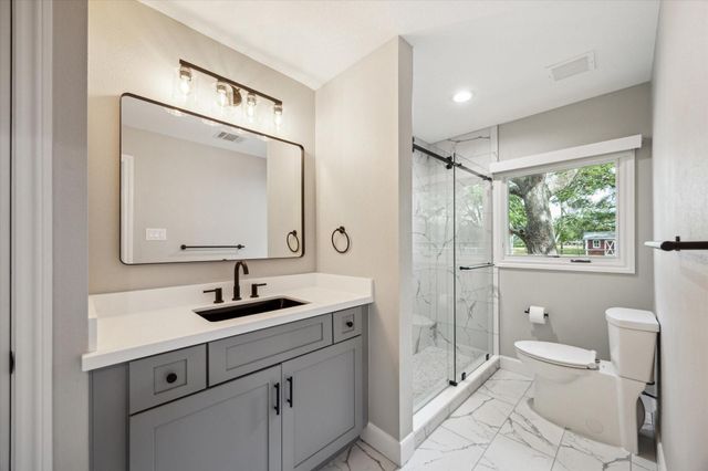 3834 Fm 949, Cat Spring, TX 78933