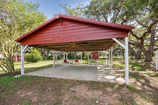 3834 Fm 949, Cat Spring, TX 78933