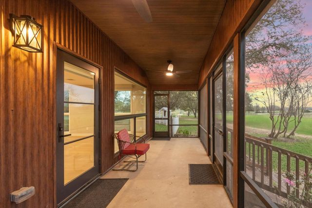 3834 Fm 949, Cat Spring, TX 78933