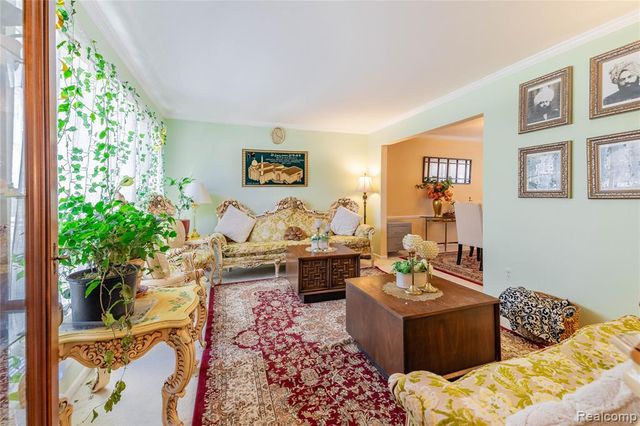 425 Thornridge Court, Rochester Hills, MI 48307