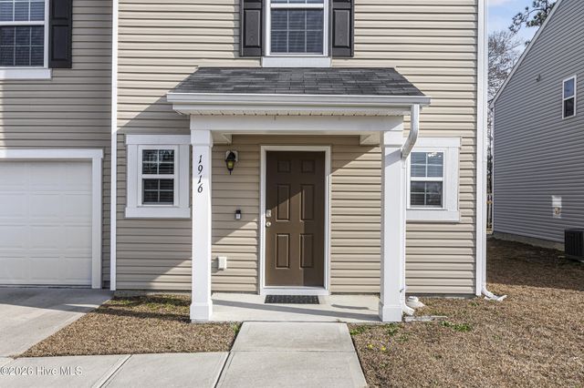 1916 Simonton Drive, Wilmington, NC 28405
