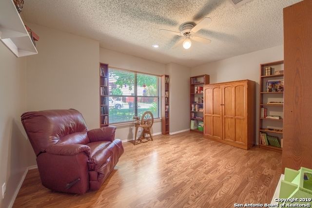 6623 SHADOW RUN, San Antonio, TX 78250