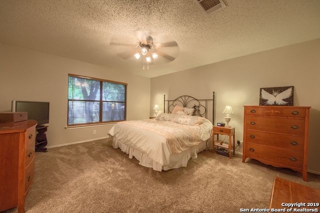 6623 SHADOW RUN, San Antonio, TX 78250