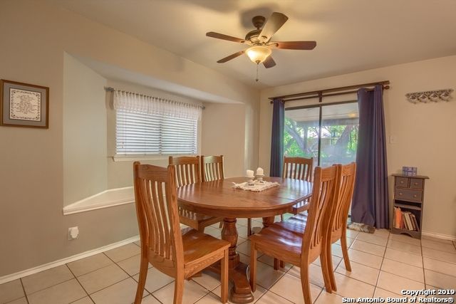 6623 SHADOW RUN, San Antonio, TX 78250