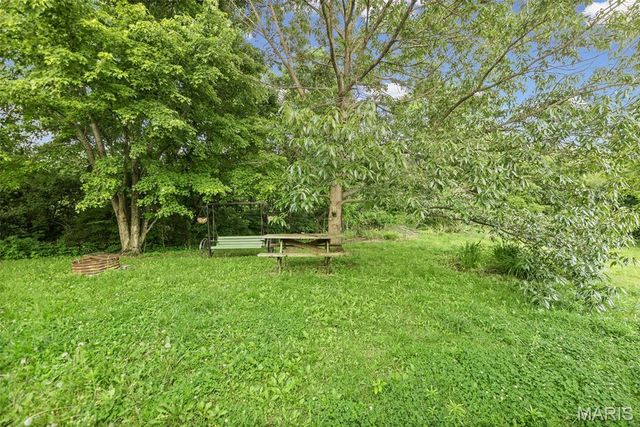 1462 Woburn Avenue, Greenville, IL 62246