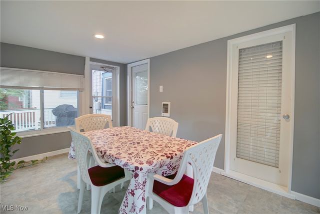 4036 W 219th Street, Fairview Park, OH 44126