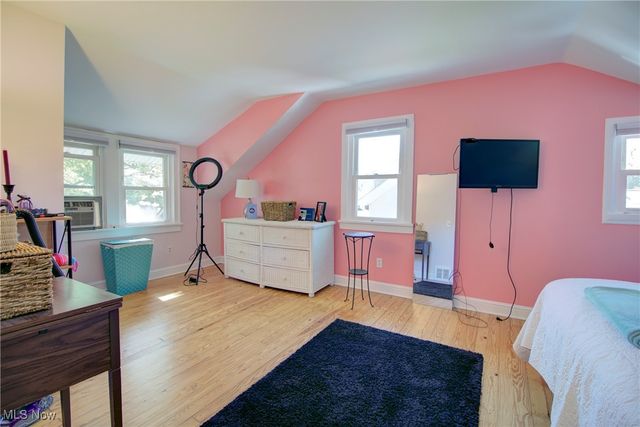 4036 W 219th Street, Fairview Park, OH 44126