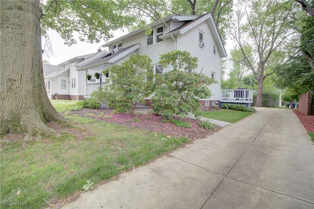 4036 W 219th Street, Fairview Park, OH 44126