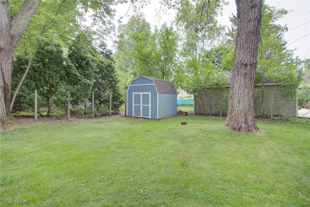 4036 W 219th Street, Fairview Park, OH 44126