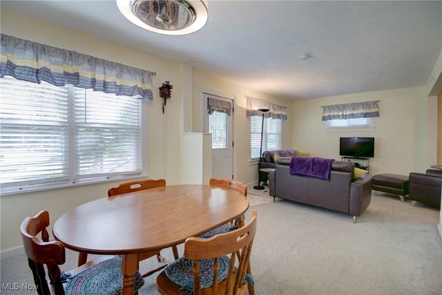 4036 W 219th Street, Fairview Park, OH 44126