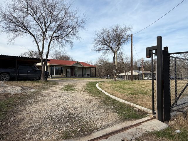 2552 NW 1090 Road, Corsicana, TX 75110