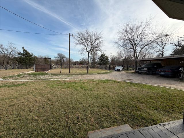 2552 NW 1090 Road, Corsicana, TX 75110