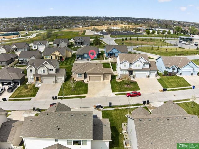 16862 Cary Street, Omaha, NE 68136