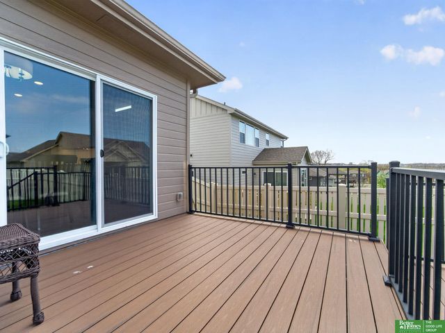 16862 Cary Street, Omaha, NE 68136