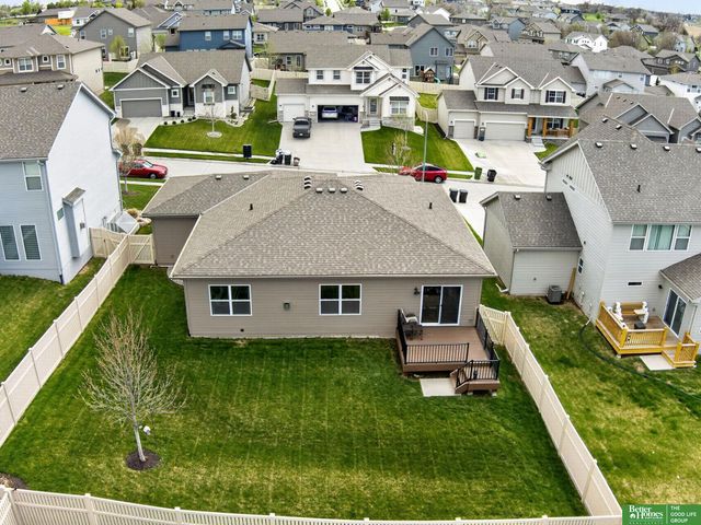 16862 Cary Street, Omaha, NE 68136