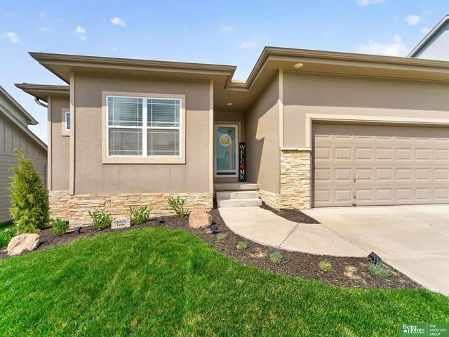 16862 Cary Street, Omaha, NE 68136