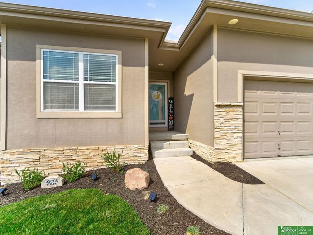 16862 Cary Street, Omaha, NE 68136