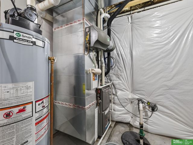 16862 Cary Street, Omaha, NE 68136