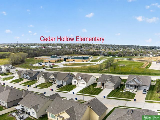 16862 Cary Street, Omaha, NE 68136