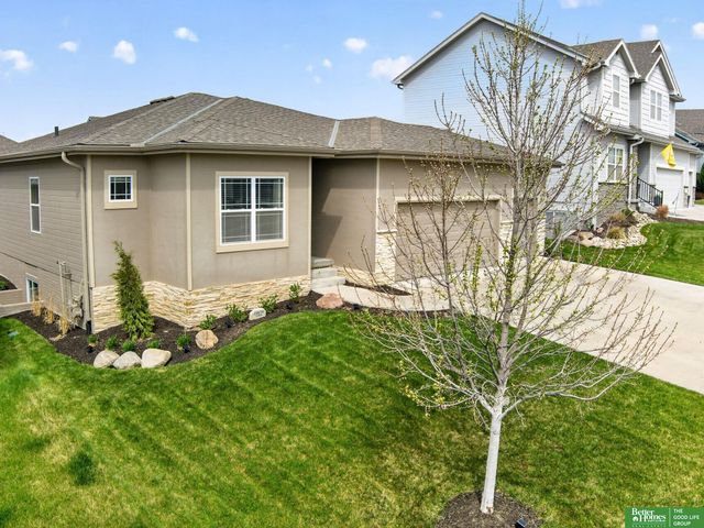 16862 Cary Street, Omaha, NE 68136