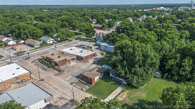 10 10th NW, Ardmore, OK 73401
