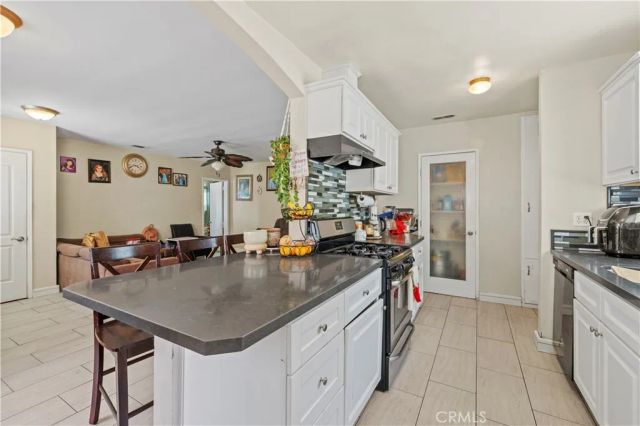 10323 Eldora, Sunland, CA 91040