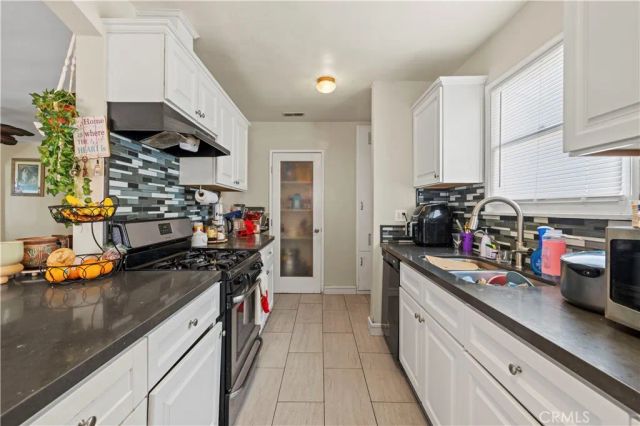 10323 Eldora, Sunland, CA 91040