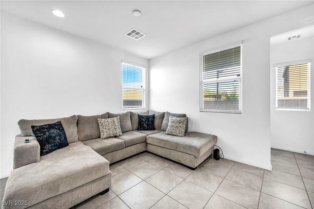 4054 East Tonopah Avenue, Las Vegas, NV 89115