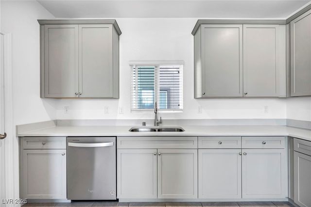 4054 East Tonopah Avenue, Las Vegas, NV 89115