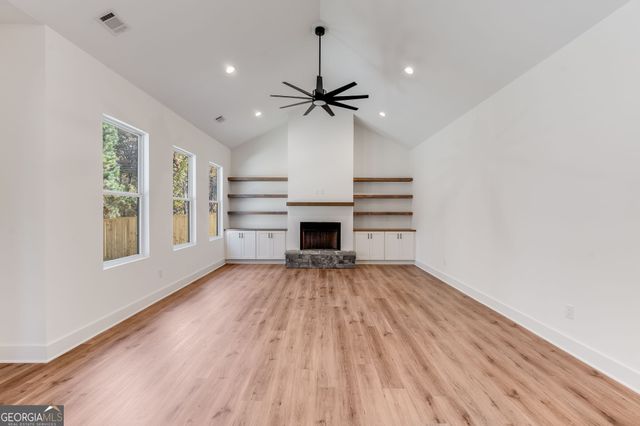 682 FERGUSON Place, Dallas, GA 30132