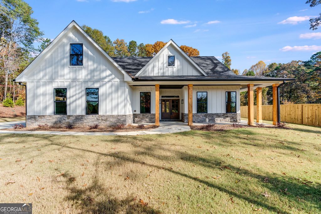 682 FERGUSON Place, Dallas, GA 30132