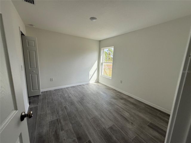 1035 CRAGMONT AVENUE, North Port, FL 34288