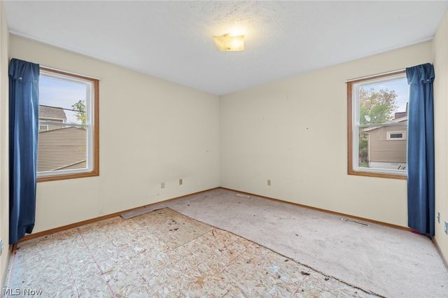 4910 & 4912 Yorkshire Avenue, Parma, OH 44134