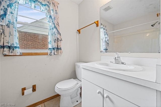 4910 & 4912 Yorkshire Avenue, Parma, OH 44134