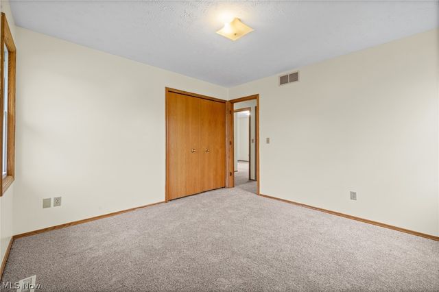 4910 & 4912 Yorkshire Avenue, Parma, OH 44134