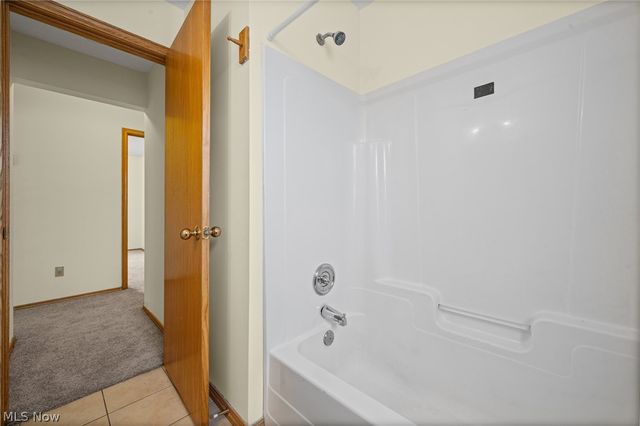4910 & 4912 Yorkshire Avenue, Parma, OH 44134