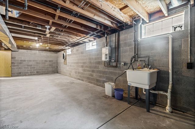 4910 & 4912 Yorkshire Avenue, Parma, OH 44134