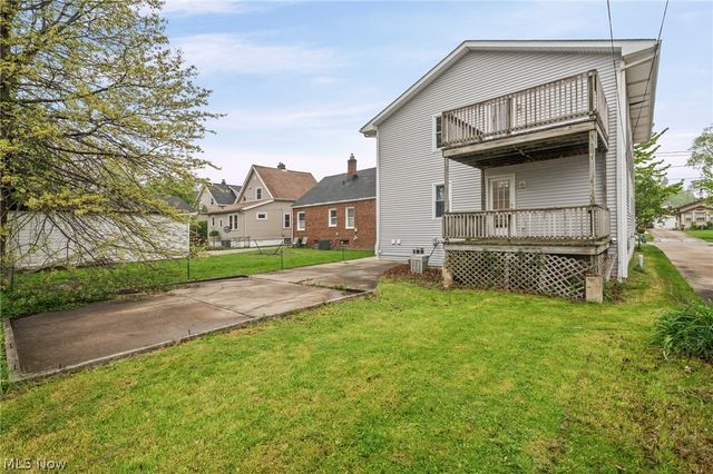 4910 & 4912 Yorkshire Avenue, Parma, OH 44134