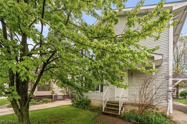 4910 & 4912 Yorkshire Avenue, Parma, OH 44134