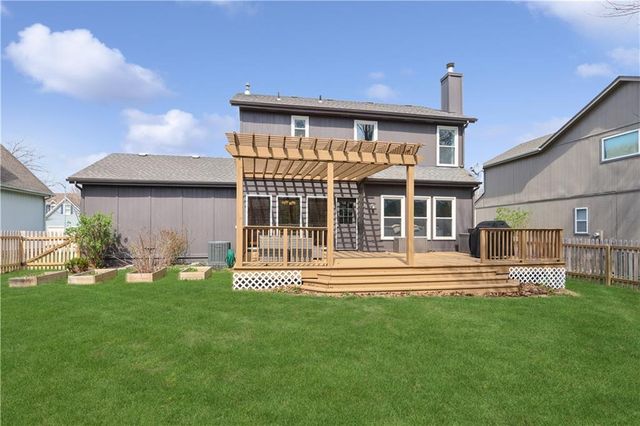 16545 W 153 Street, Olathe, KS 66062