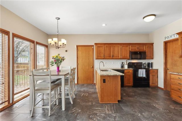 16545 W 153 Street, Olathe, KS 66062