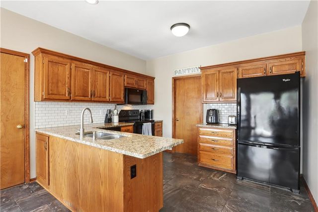 16545 W 153 Street, Olathe, KS 66062