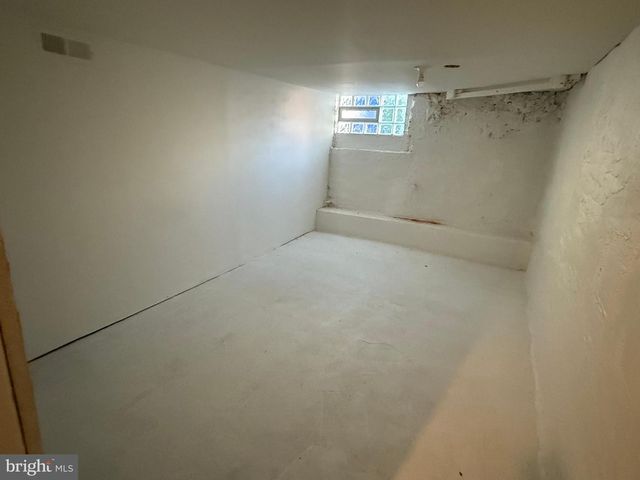 3931 MOUNT PLEASANT AVE, Baltimore, MD 21224